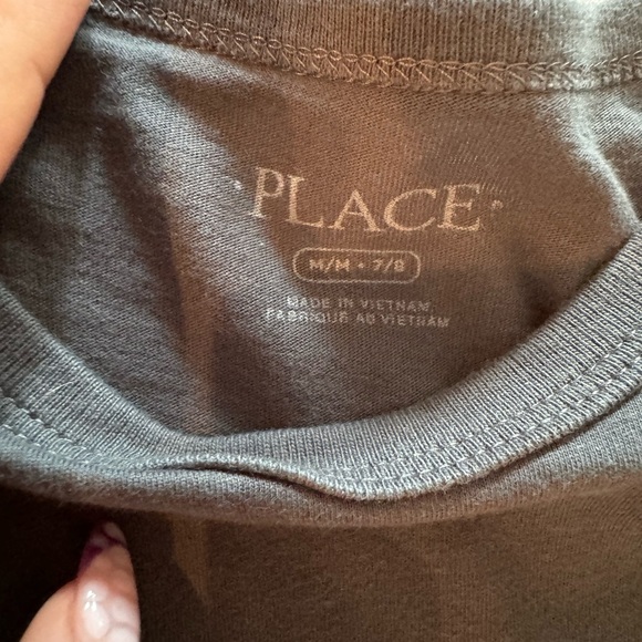 graphic tee - Picture 3 of 3